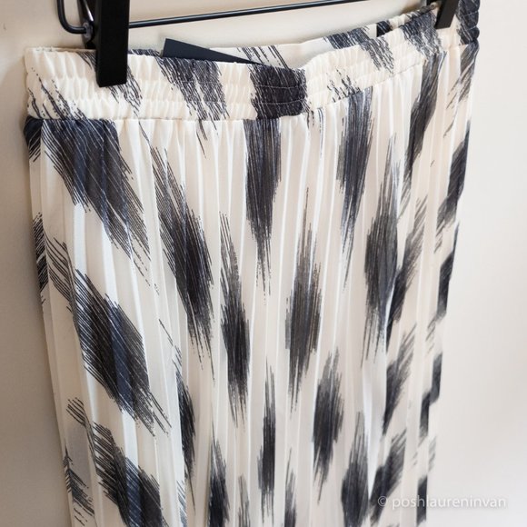 M&S Collection Printed Pleated Maxi Skirt  *NWT* – Size US 8 Tall - Picture 13 of 16